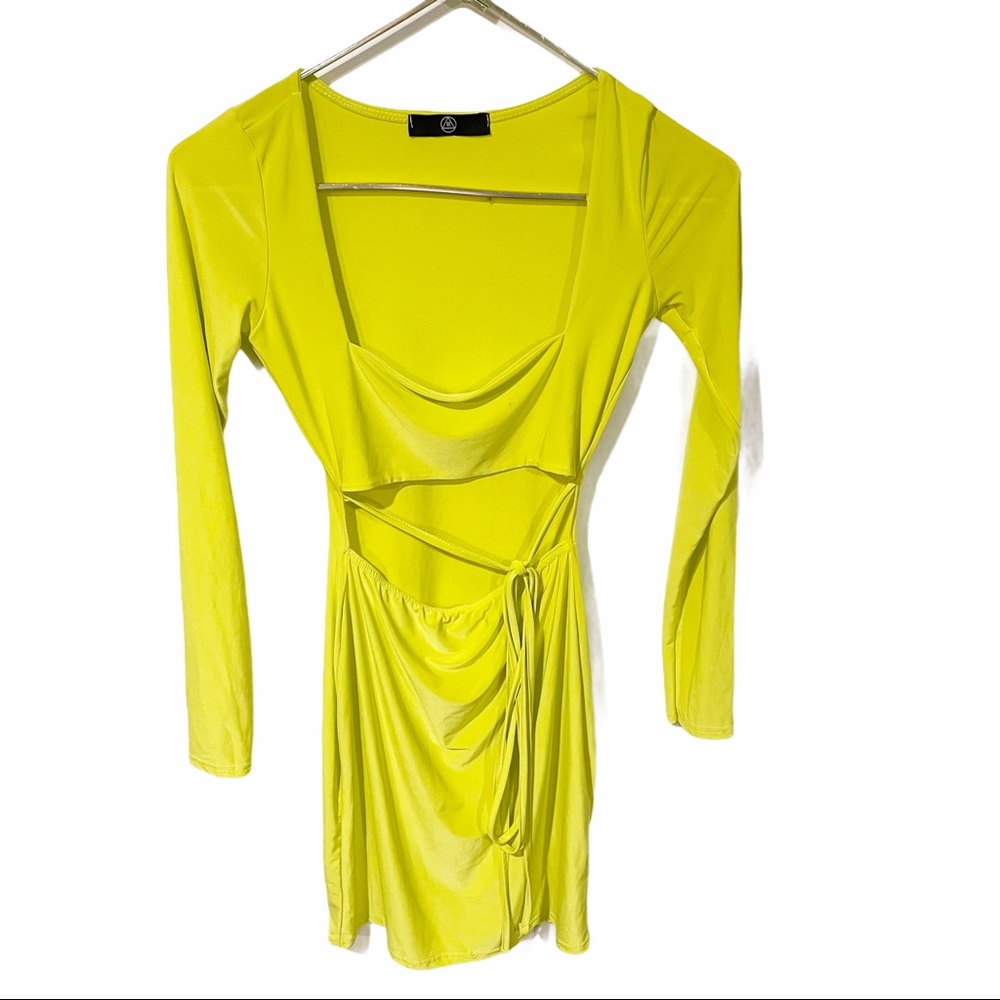 Misguided Size 6 Yellow Exposed Front Lace Up Long Sleeve Bodycon Dress